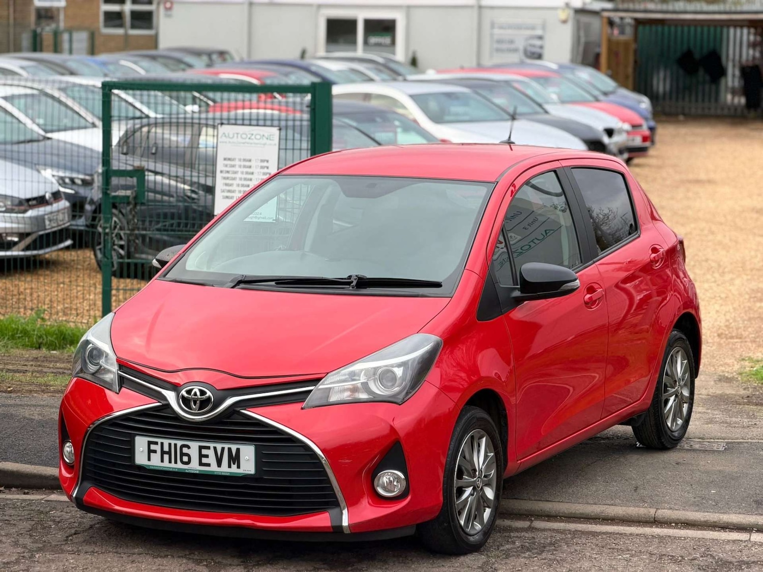 Used Toyota Yaris 2016 for sale - 77437428: Photo 6