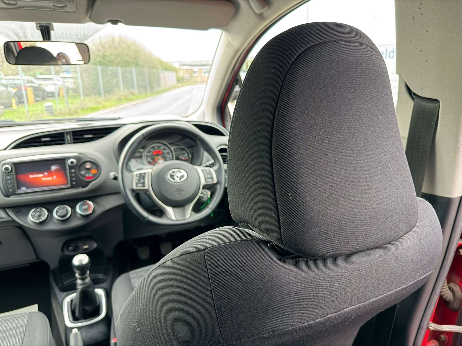 Used Toyota Yaris 2016 for sale - 77437428: Photo 73