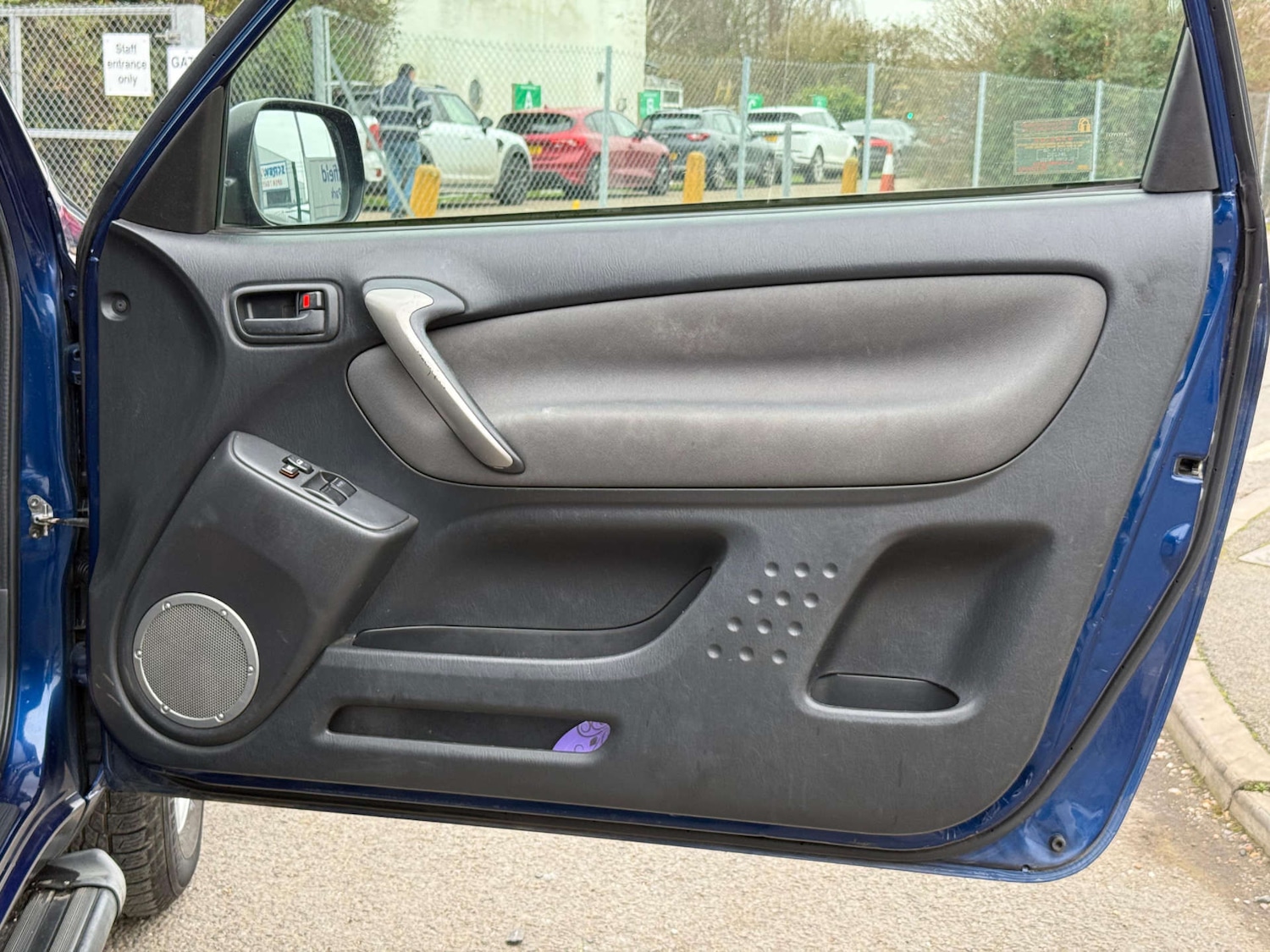 Used Toyota RAV4 2004 for sale - 77594773: Photo 42