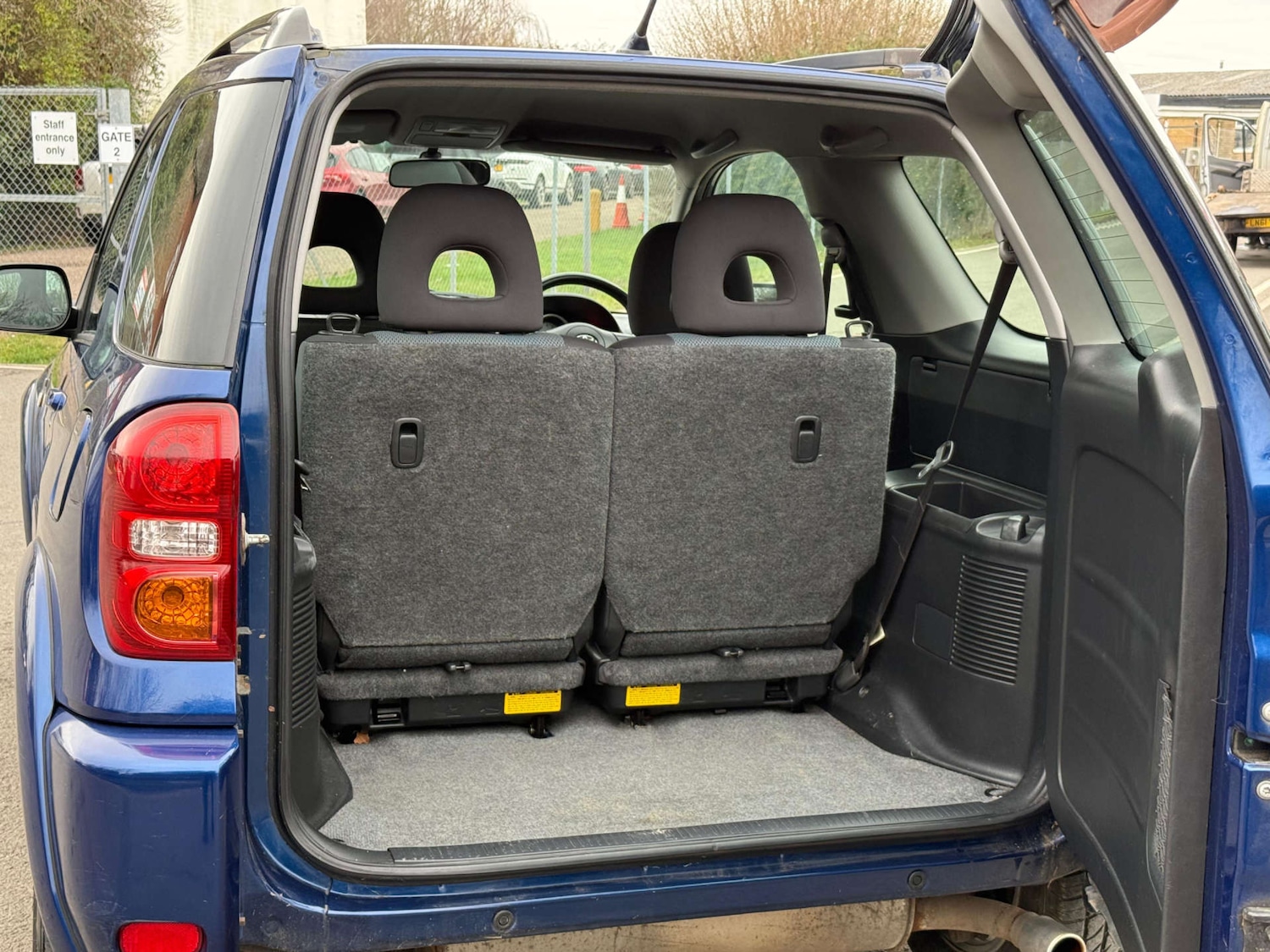 Used Toyota RAV4 2004 for sale - 77594773: Photo 49