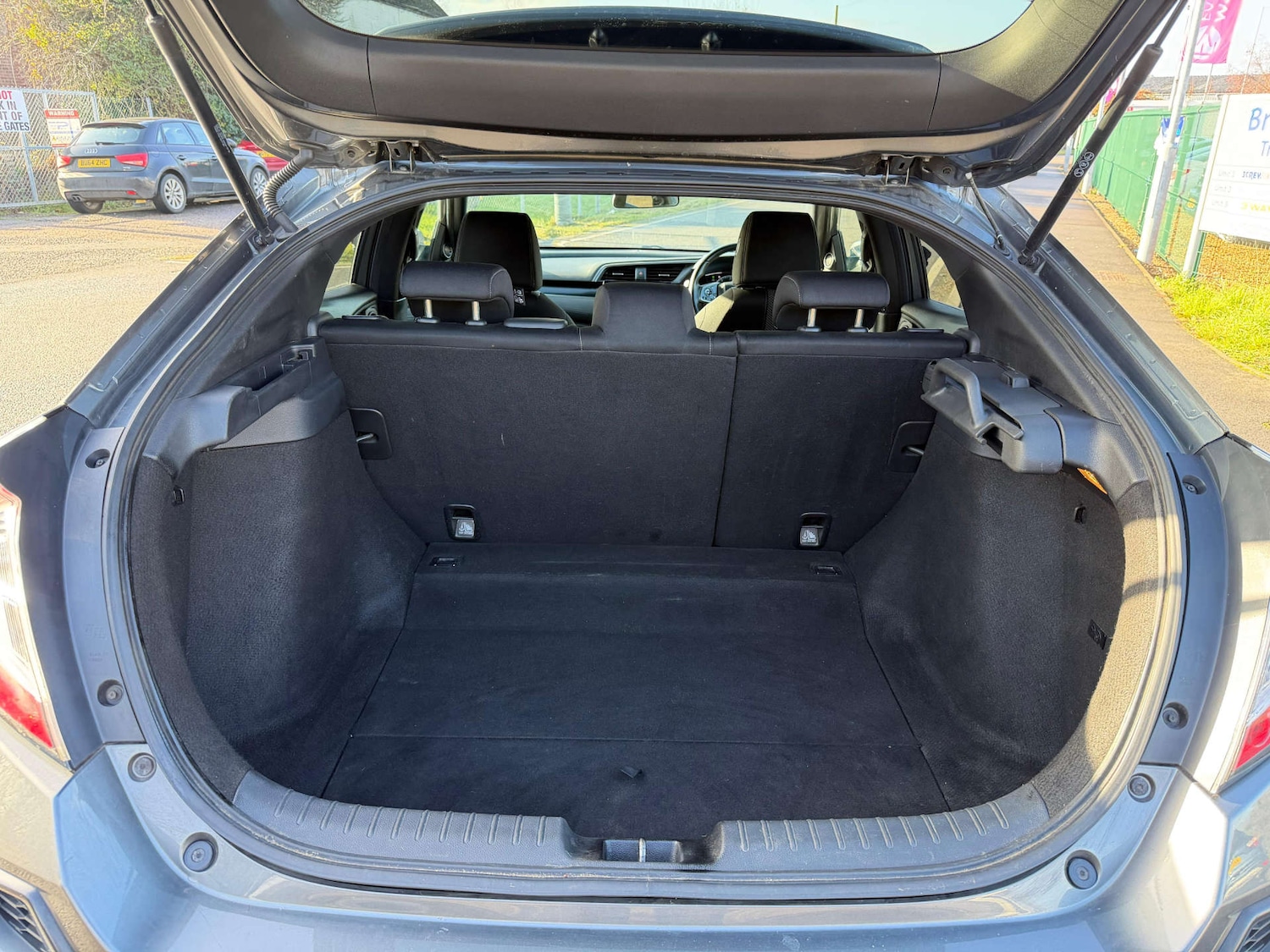 Used Honda Civic 2020 for sale - 77437573: Photo 64