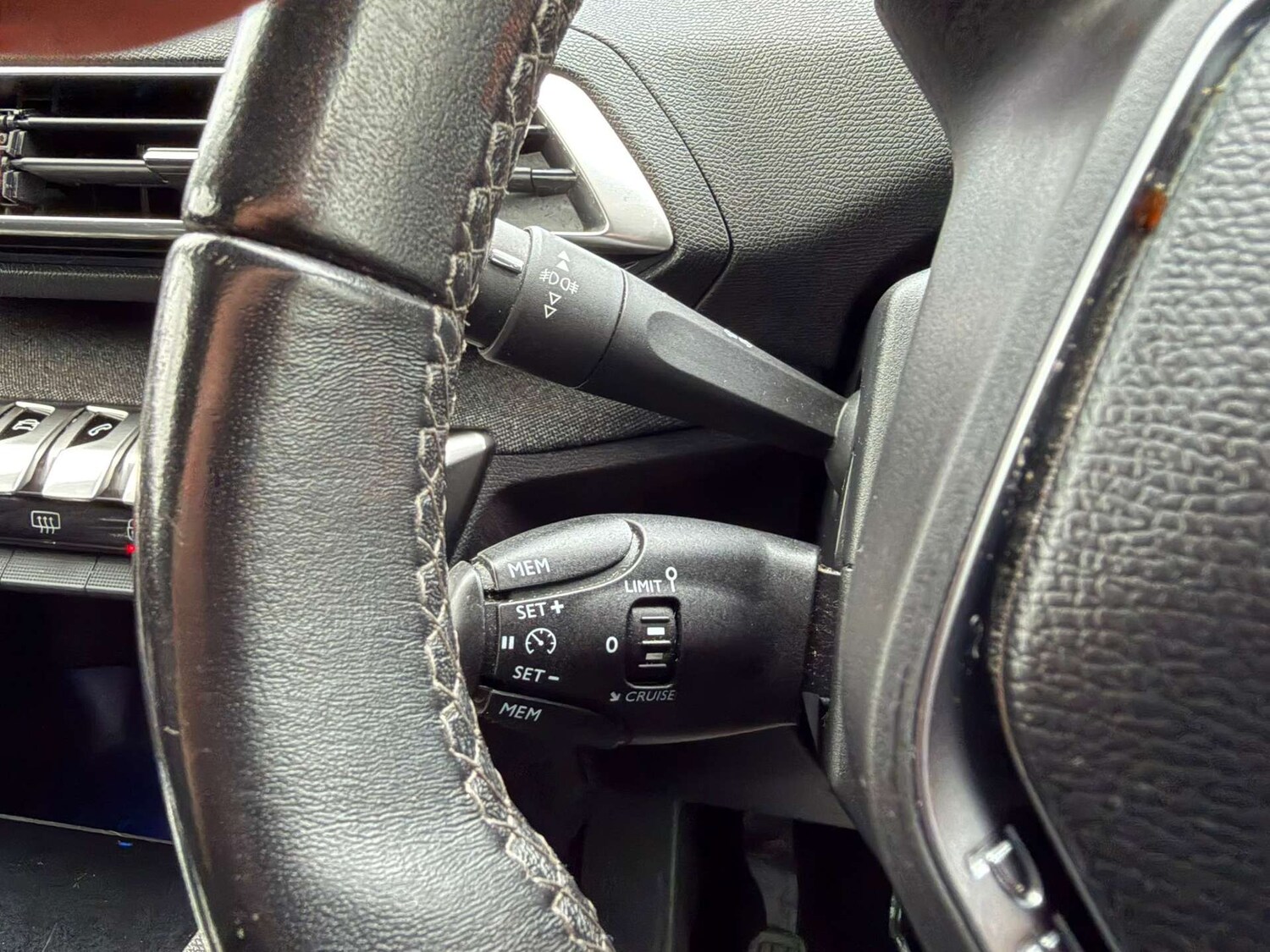 Used Peugeot 5008 2018 for sale - 77437711: Photo 41