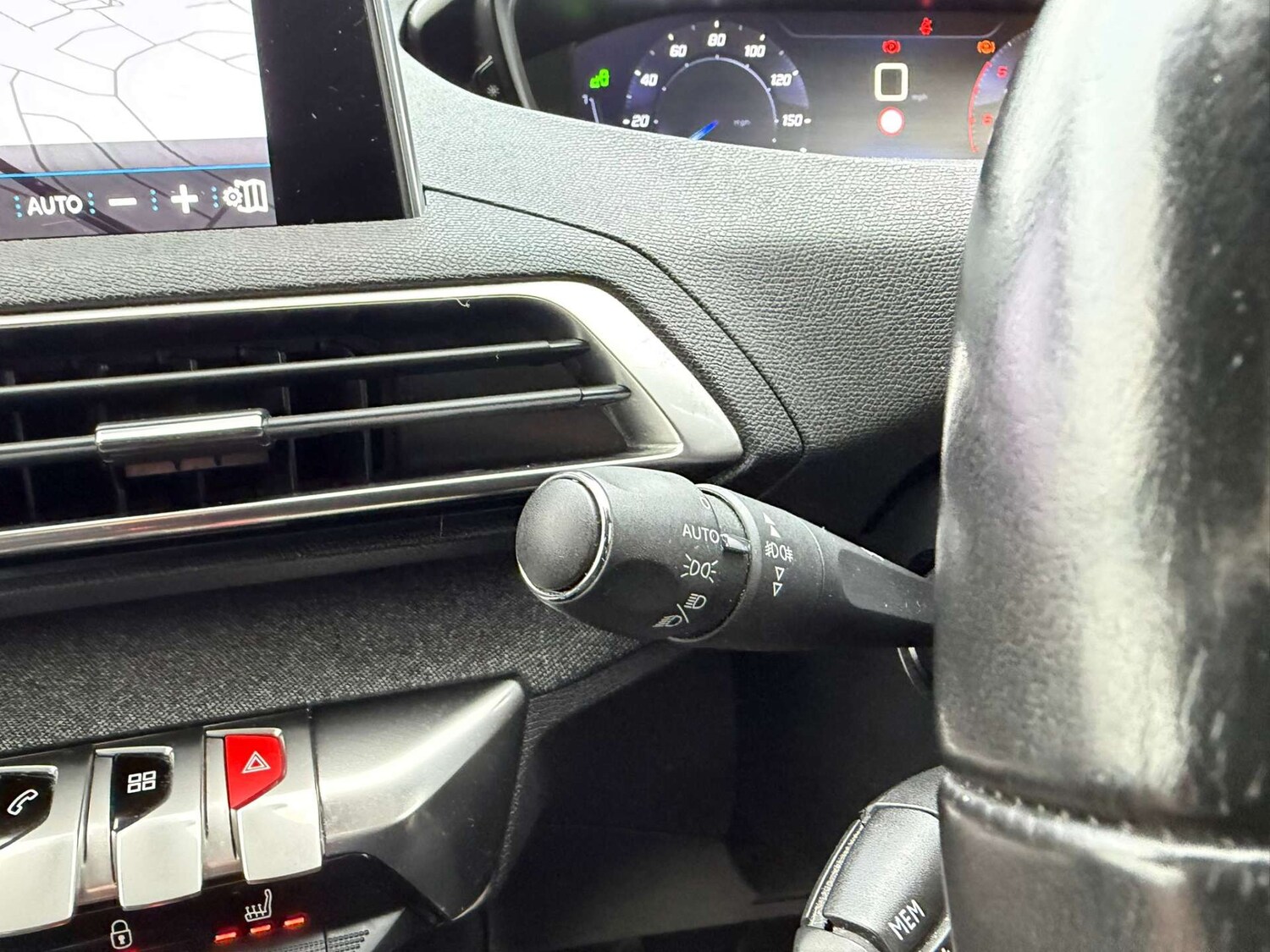 Used Peugeot 5008 2018 for sale - 77437711: Photo 44