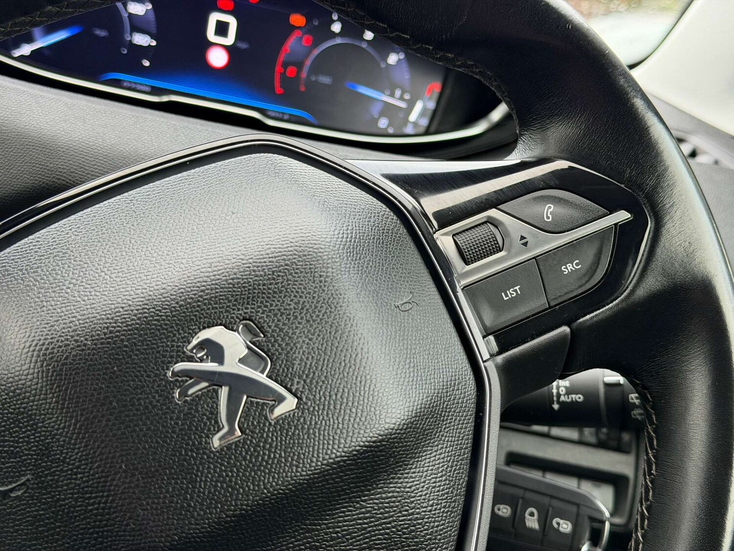 Used Peugeot 5008 2018 for sale - 77437711: Photo 96