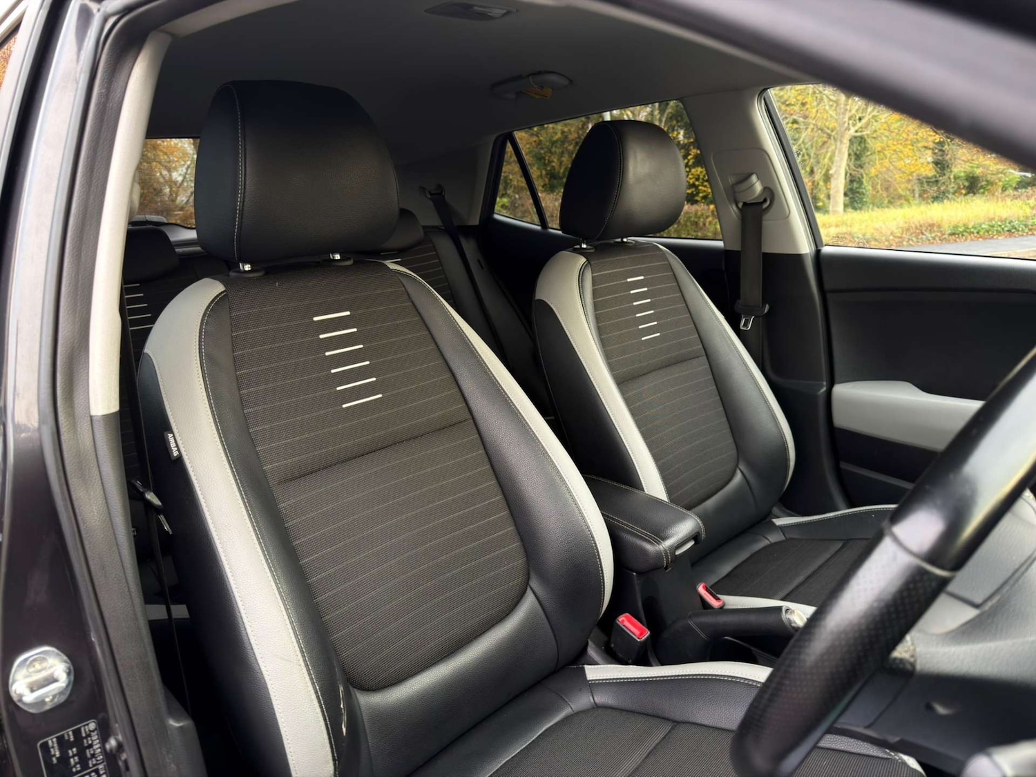 Used Kia Stonic 2019 for sale - 77437618: Photo 21