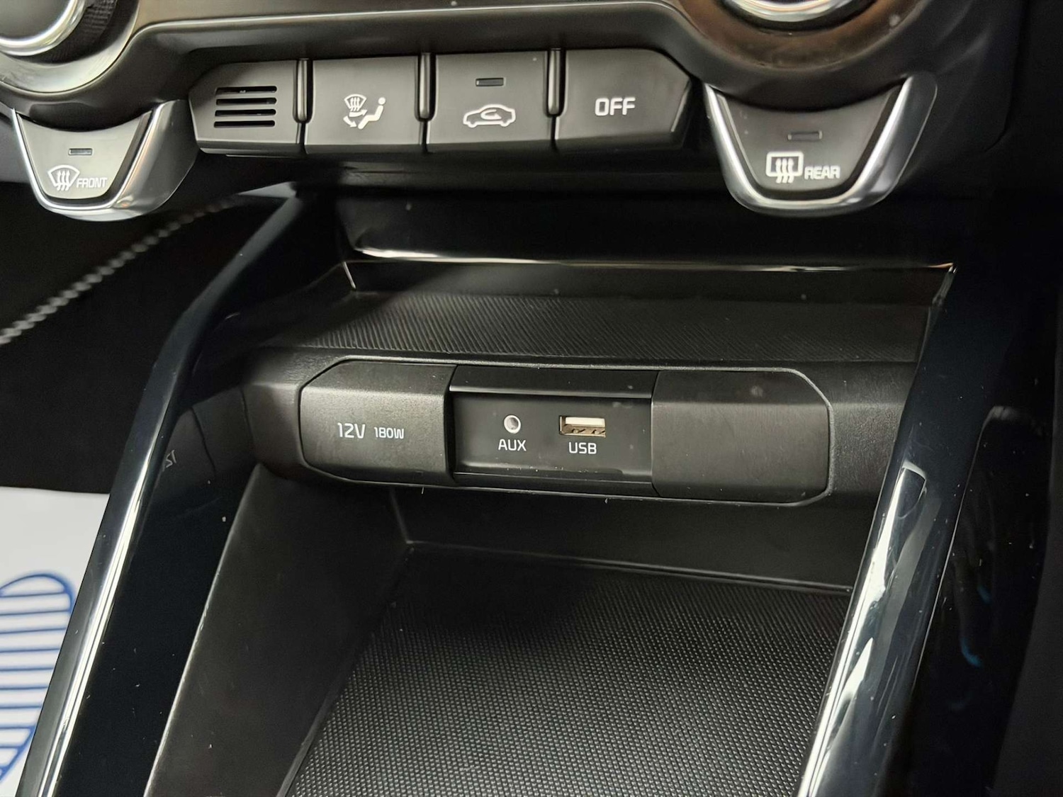 Used Kia Stonic 2019 for sale - 77437618: Photo 31