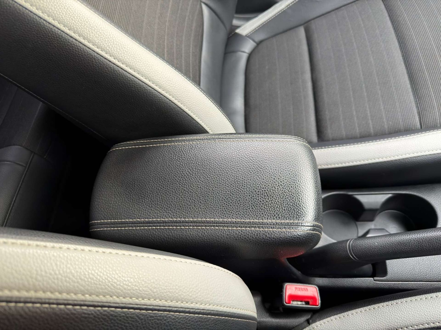 Used Kia Stonic 2019 for sale - 77437618: Photo 34