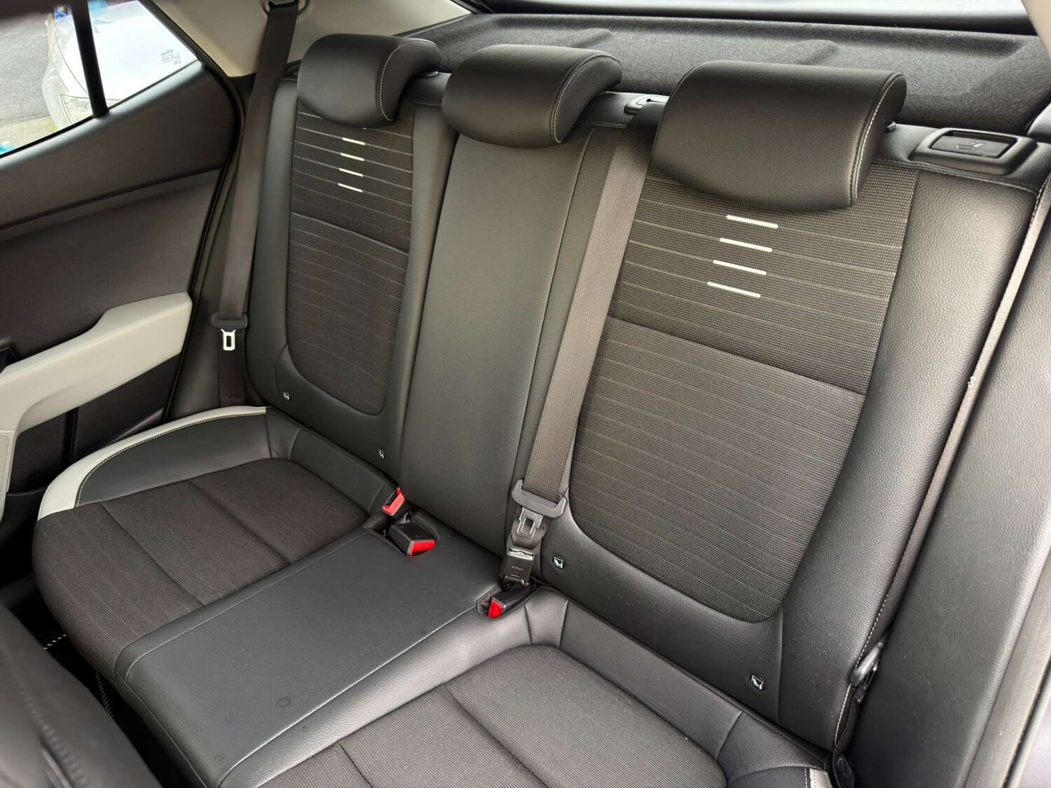 Used Kia Stonic 2019 for sale - 77437618: Photo 39