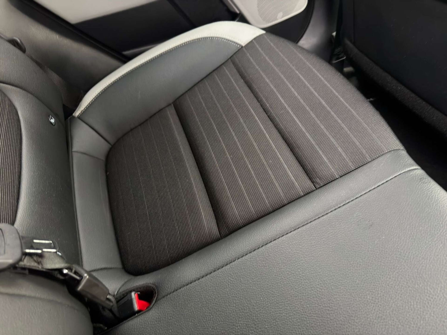 Used Kia Stonic 2019 for sale - 77437618: Photo 81