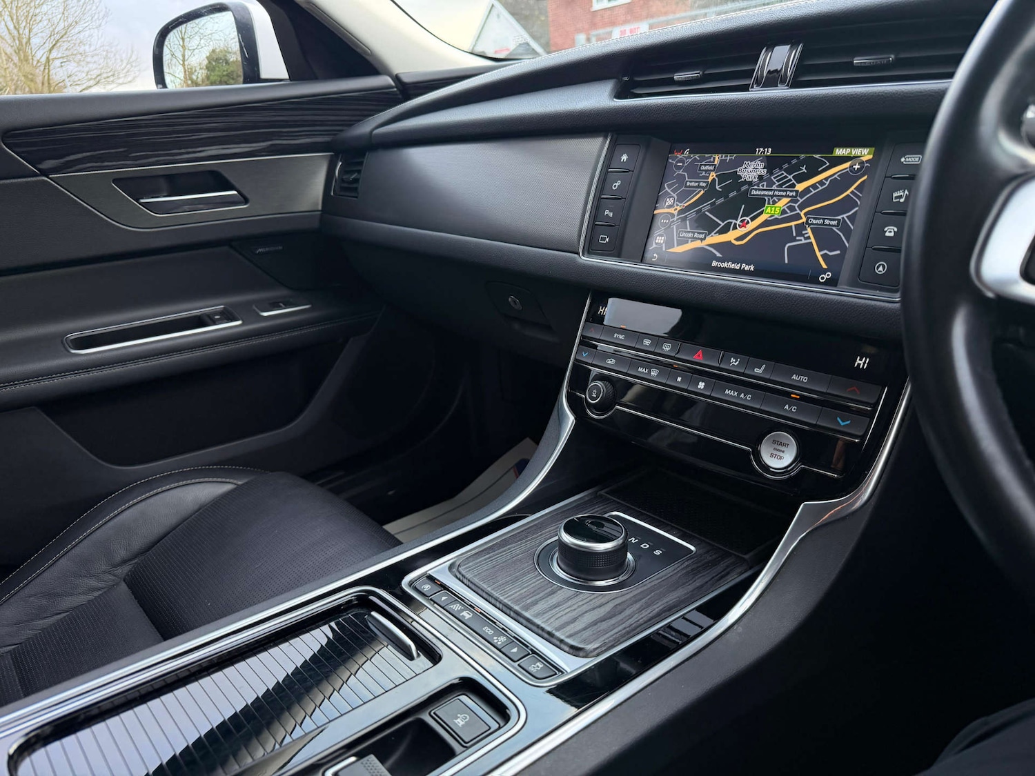 Used Jaguar XF 2017 for sale - 77437565: Photo 21