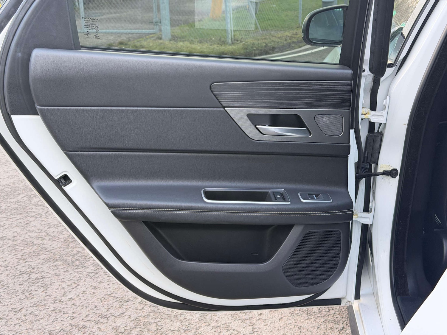 Used Jaguar XF 2017 for sale - 77437565: Photo 39