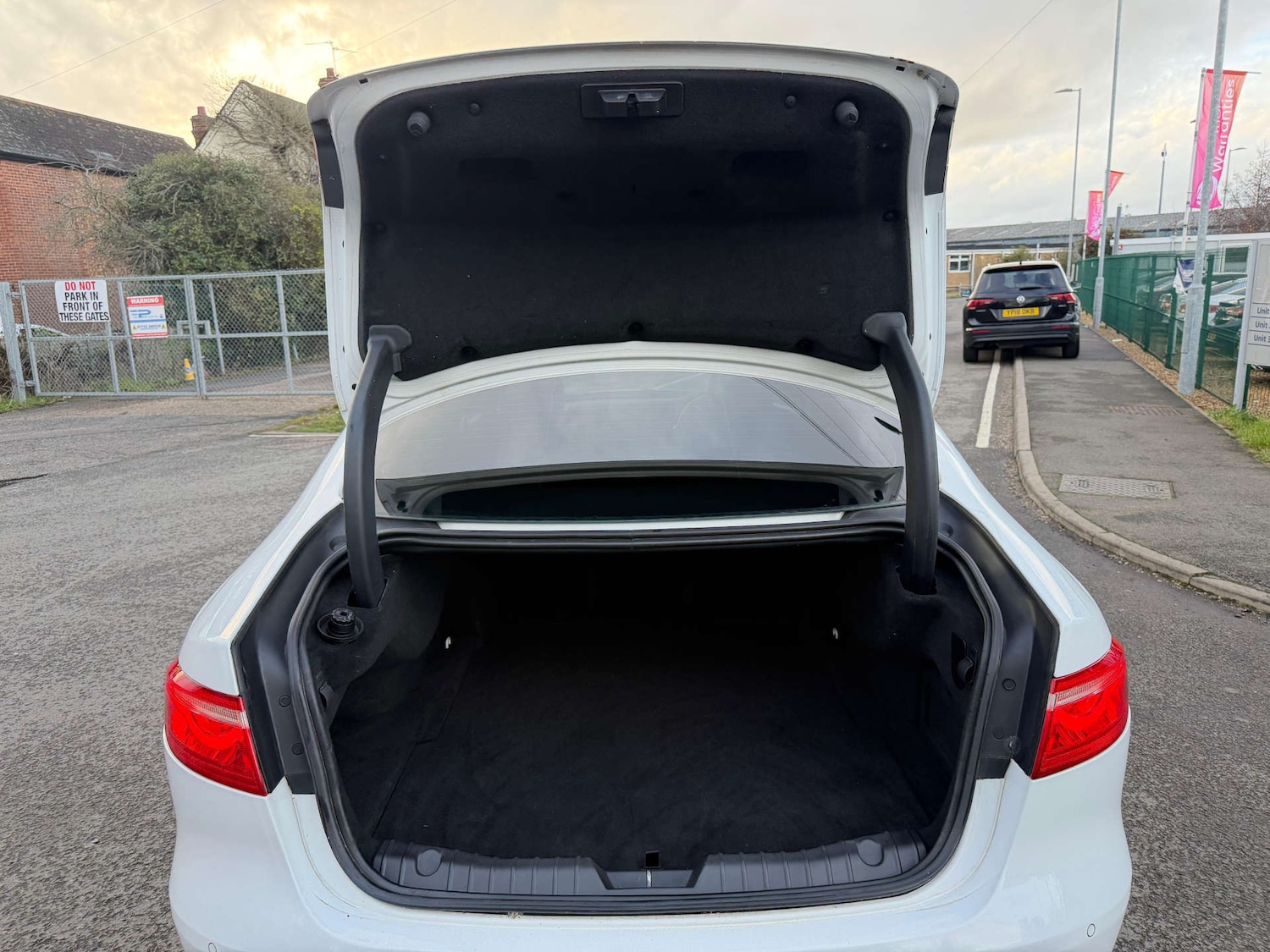 Used Jaguar XF 2017 for sale - 77437565: Photo 66