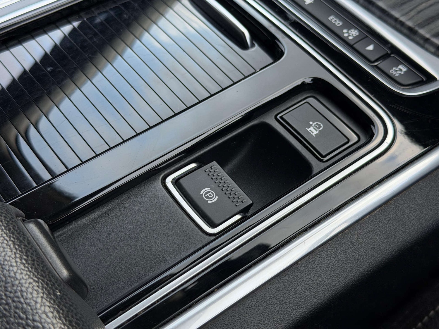 Used Jaguar XF 2017 for sale - 77437565: Photo 79