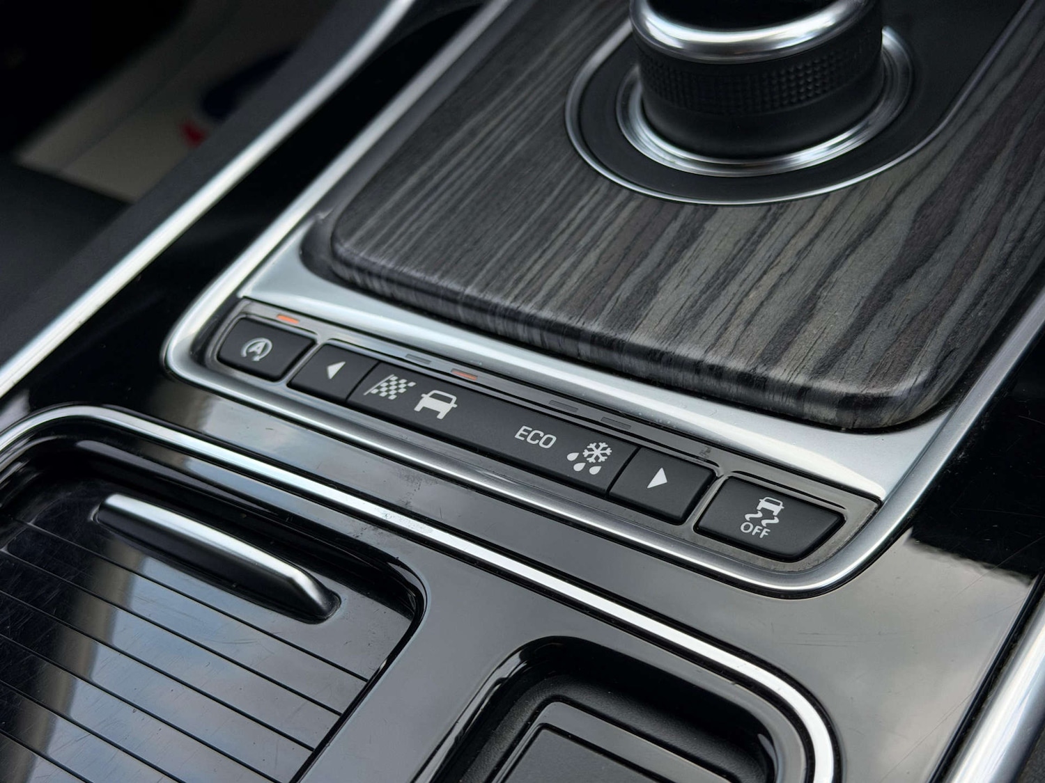 Used Jaguar XF 2017 for sale - 77437565: Photo 80