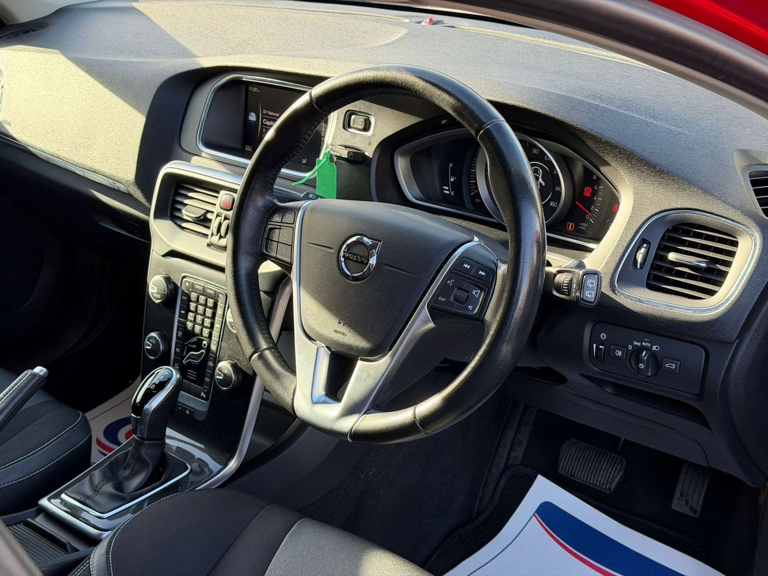 Used Volvo V40 2018 for sale - 77437607: Photo 17