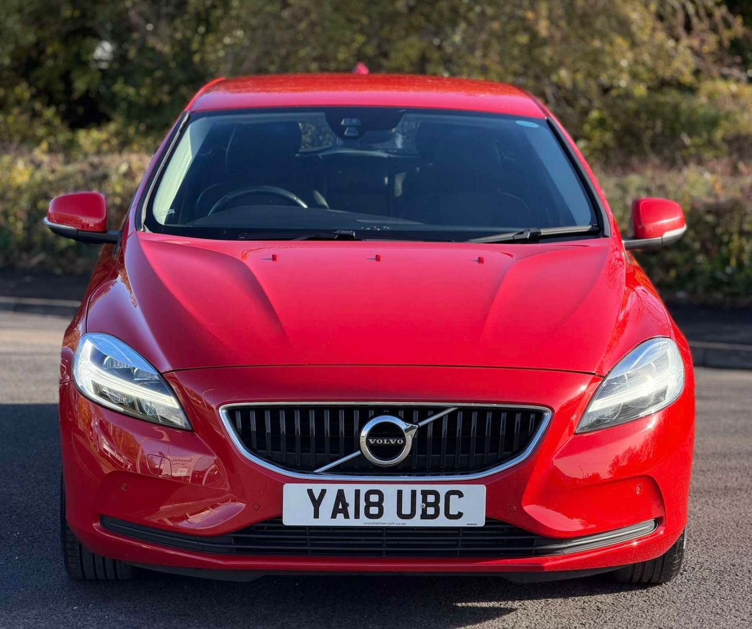 Used Volvo V40 2018 for sale - 77437607: Photo 2