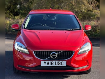 Used Volvo V40 2018 for sale - 77437607: Photo