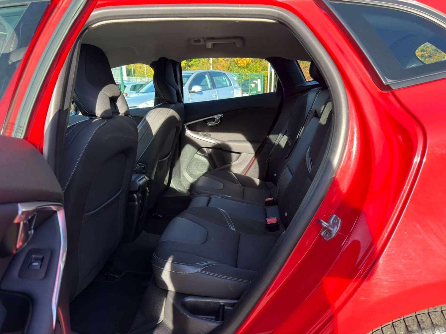 Used Volvo V40 2018 for sale - 77437607: Photo 43