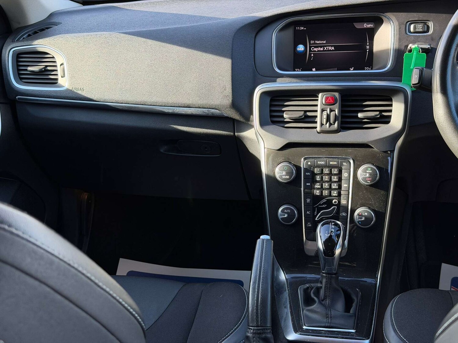 Used Volvo V40 2018 for sale - 77437607: Photo 50