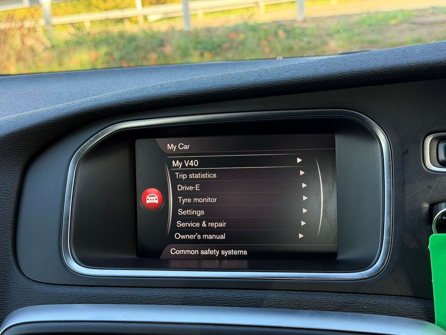 Used Volvo V40 2018 for sale - 77437607: Photo 51