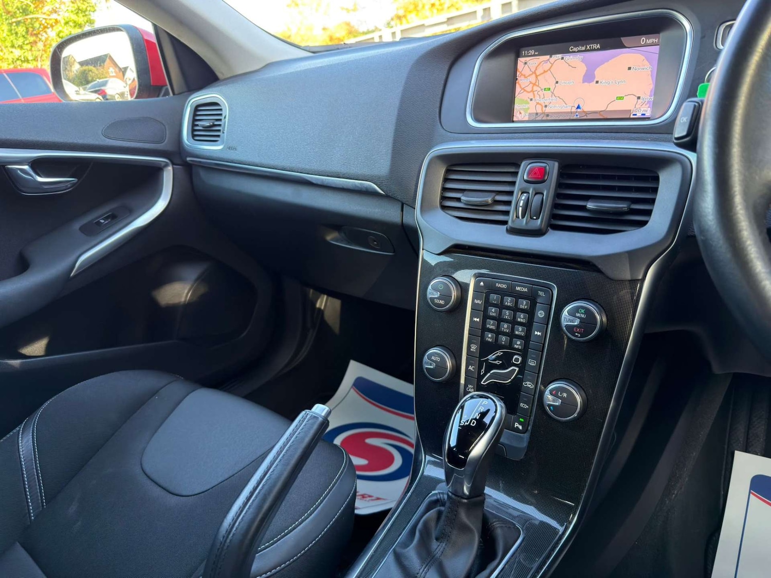 Used Volvo V40 2018 for sale - 77437607: Photo 57