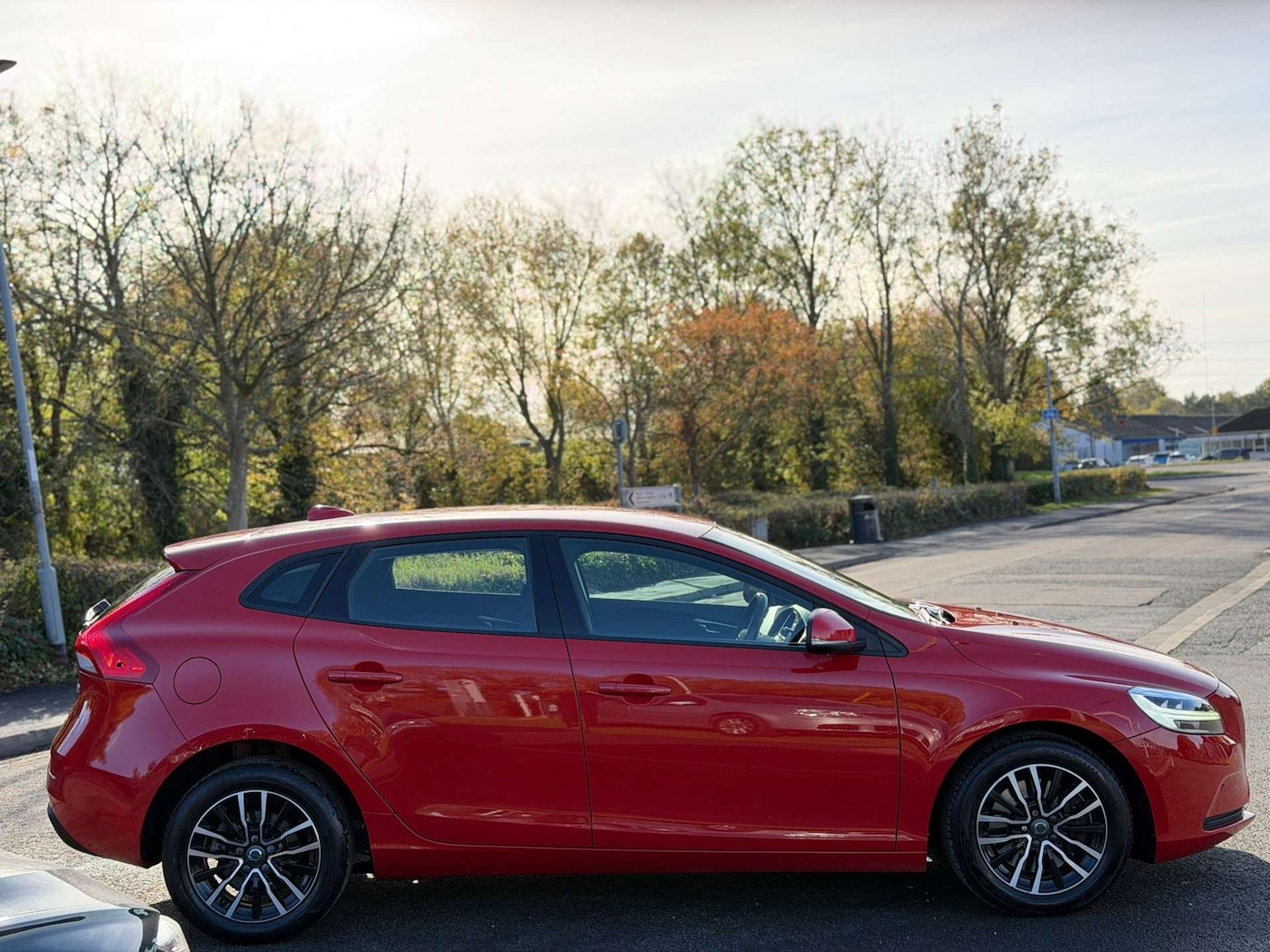 Used Volvo V40 2018 for sale - 77437607: Photo 6