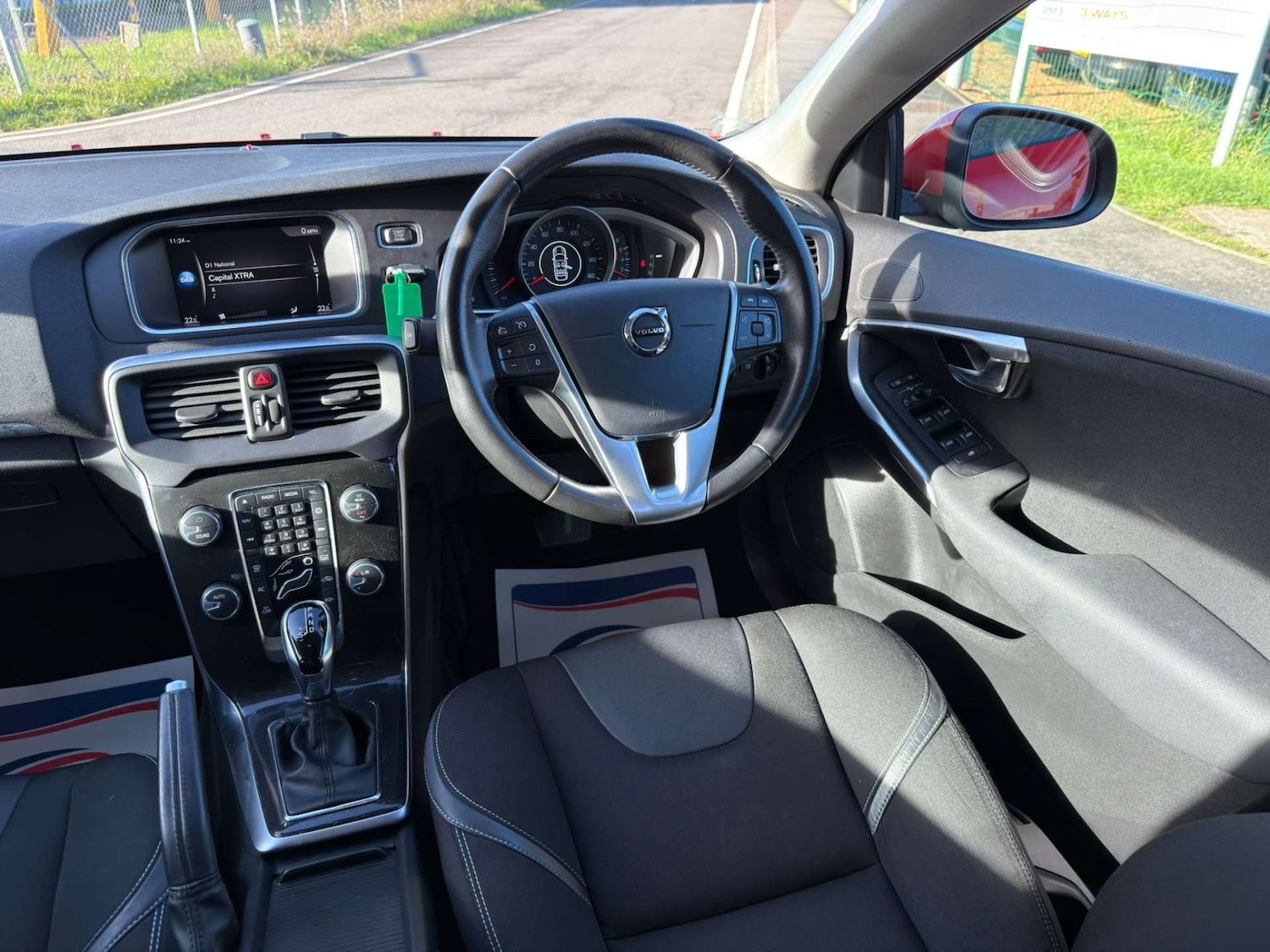 Used Volvo V40 2018 for sale - 77437607: Photo 62