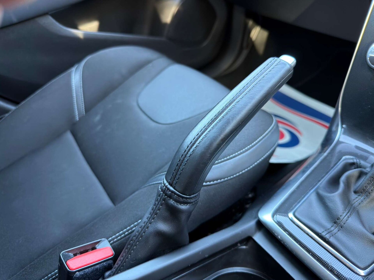 Used Volvo V40 2018 for sale - 77437607: Photo 65