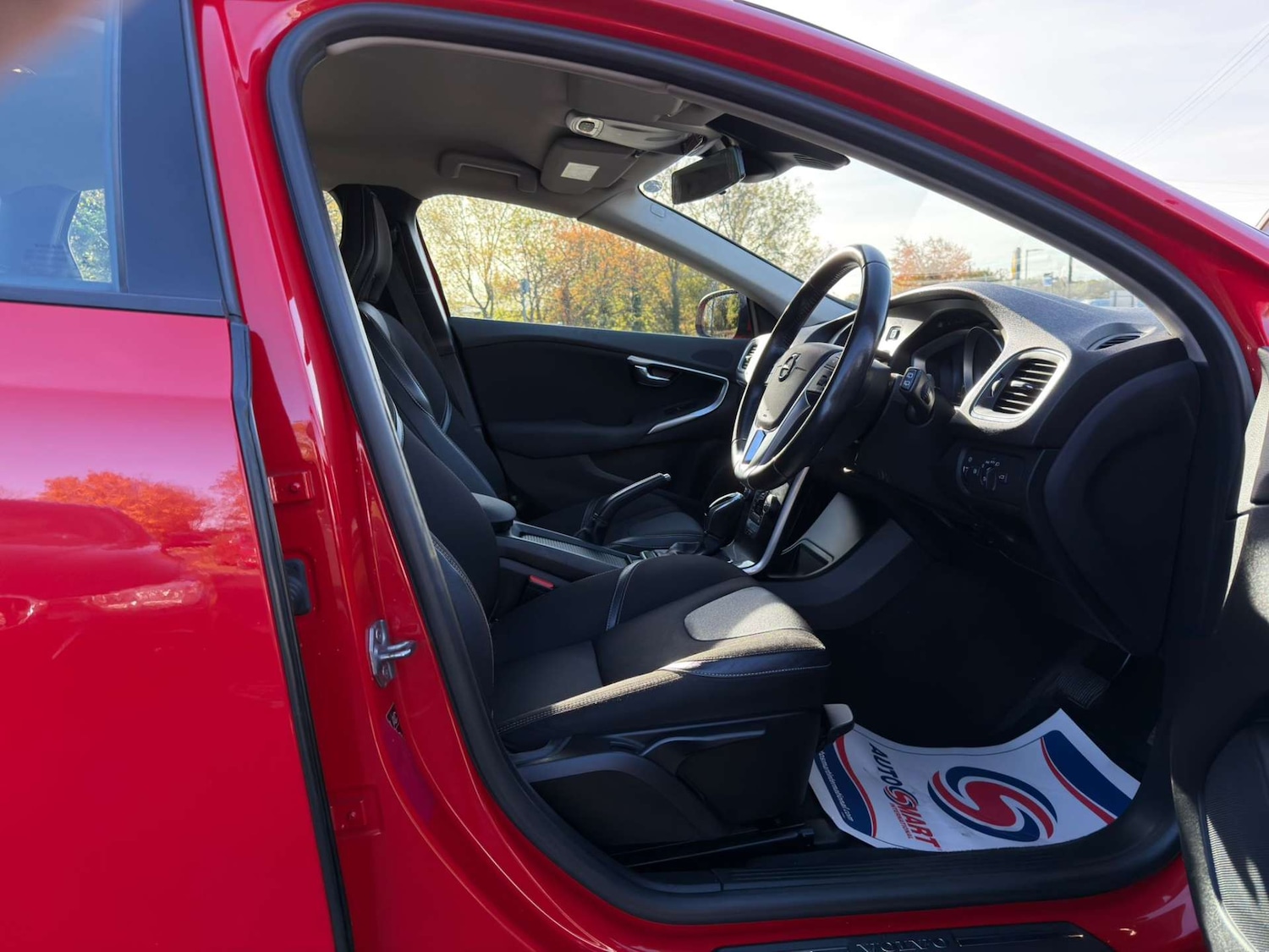 Used Volvo V40 2018 for sale - 77437607: Photo 69