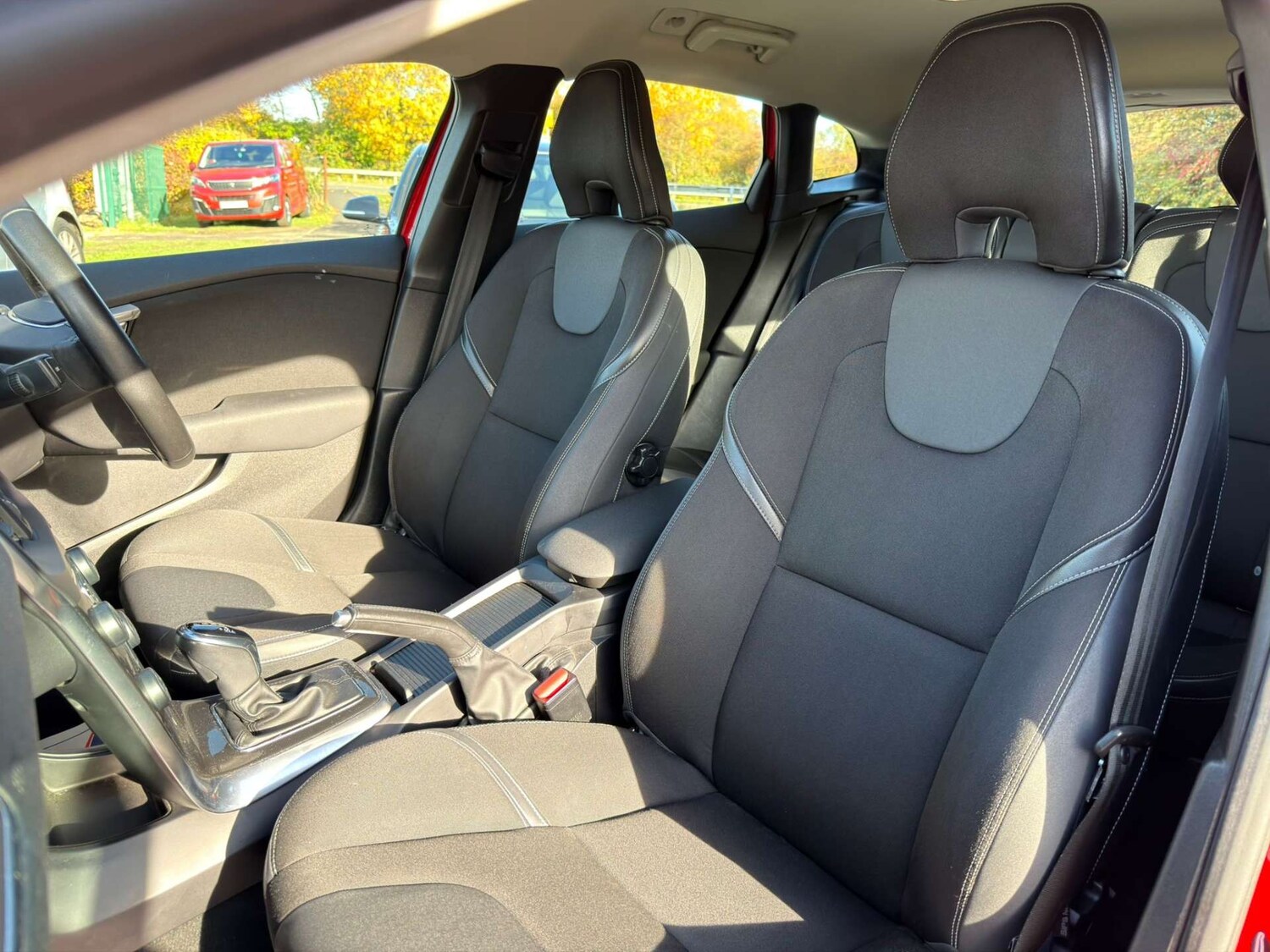 Used Volvo V40 2018 for sale - 77437607: Photo 88