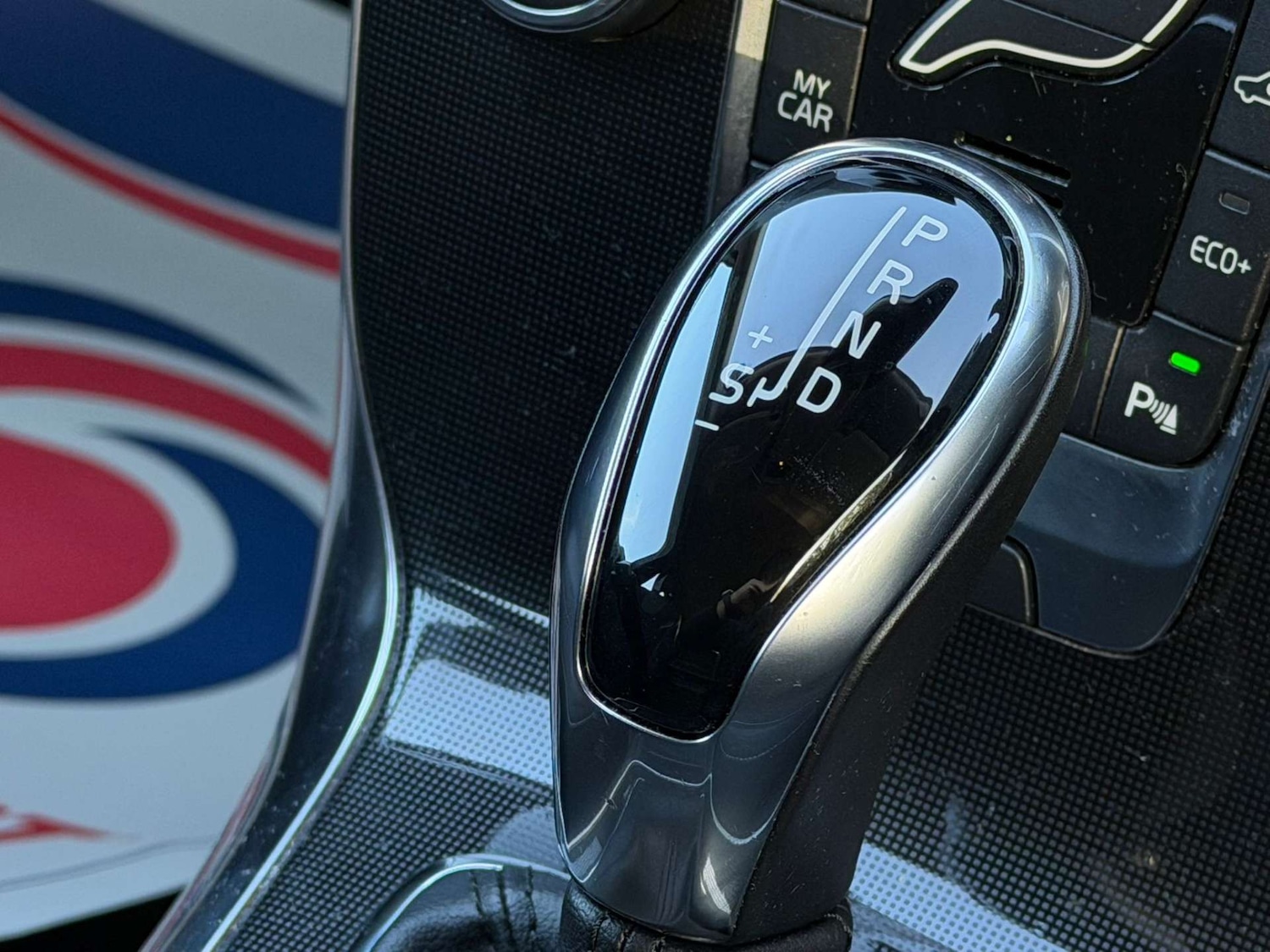 Used Volvo V40 2018 for sale - 77437607: Photo 92