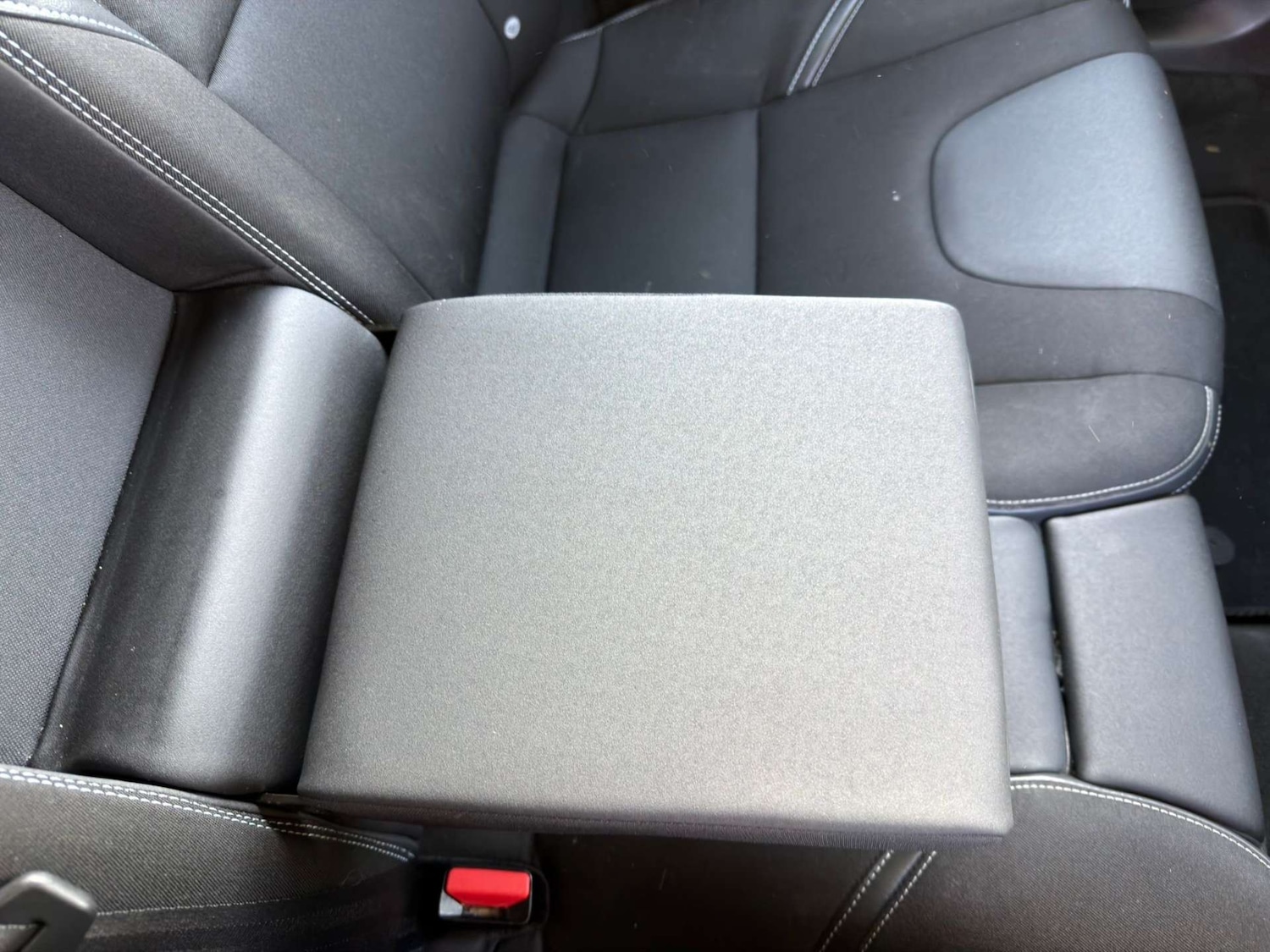 Used Volvo V40 2018 for sale - 77437607: Photo 94