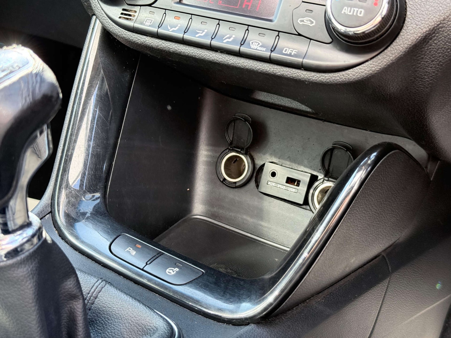 Used Kia Ceed 2013 for sale - 77937244: Photo 64