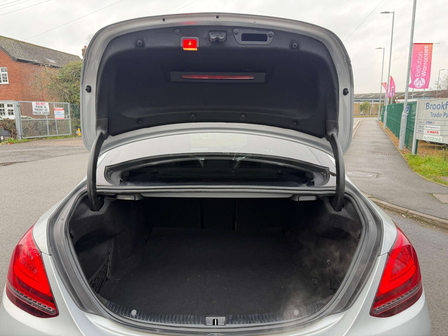 Used Mercedes-Benz C Class 2020 for sale - 77437613: Photo 79