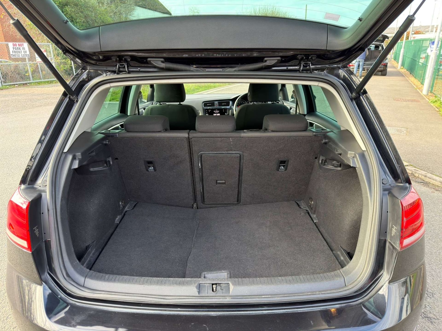 Used Volkswagen Golf 2020 for sale - 77437710: Photo 78