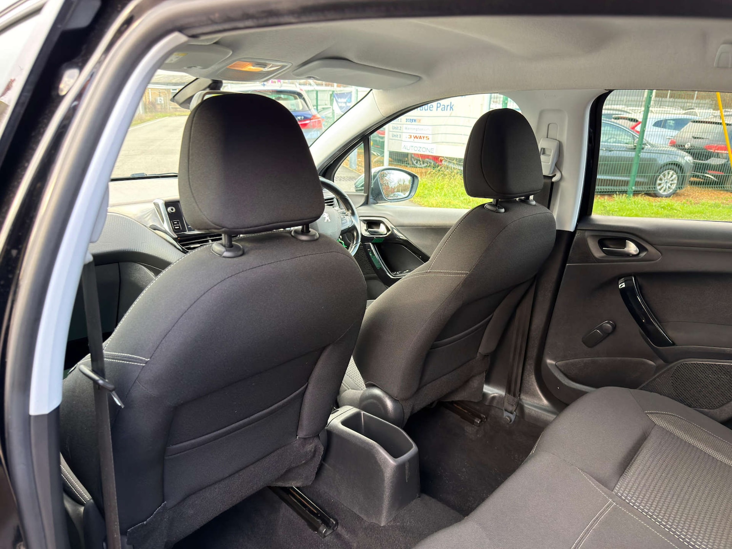 Used Peugeot 208 2018 for sale - 77437557: Photo 33