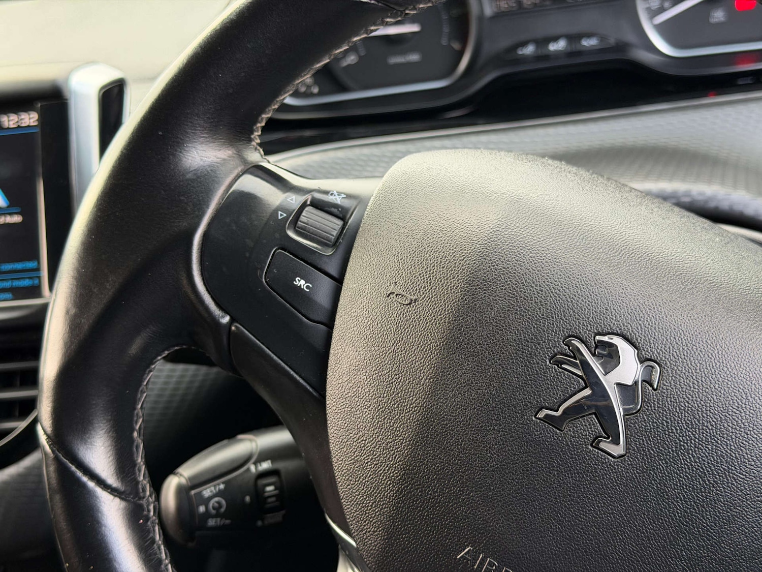 Used Peugeot 208 2018 for sale - 77437557: Photo 37