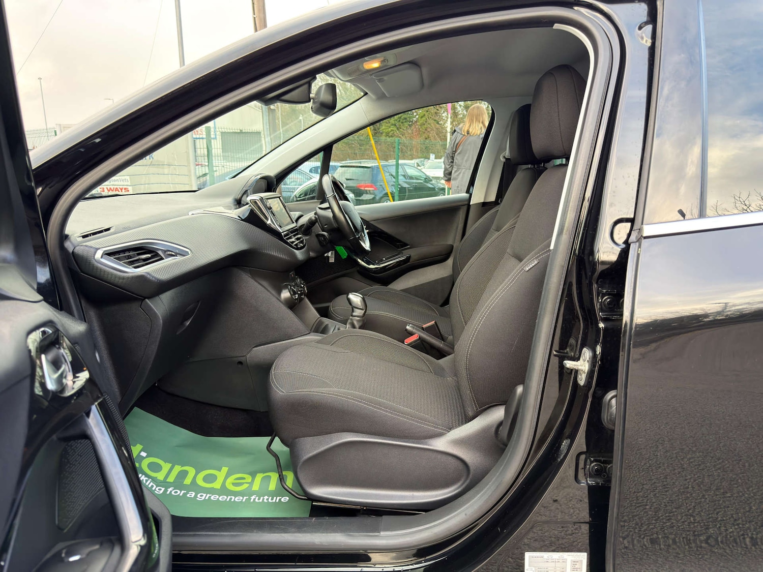 Used Peugeot 208 2018 for sale - 77437557: Photo 64