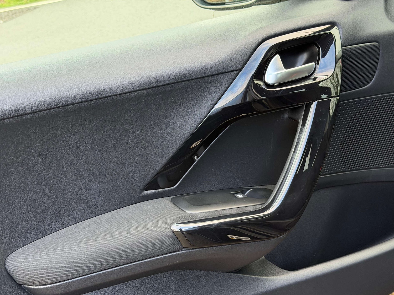 Used Peugeot 208 2018 for sale - 77437557: Photo 69