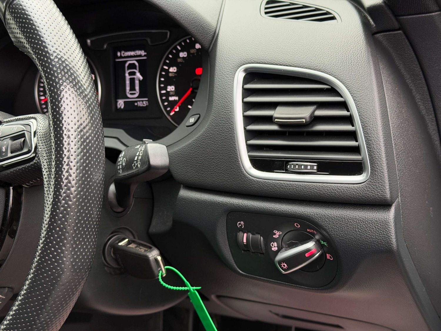 Used Audi Q3 2018 for sale - 77437550: Photo 43