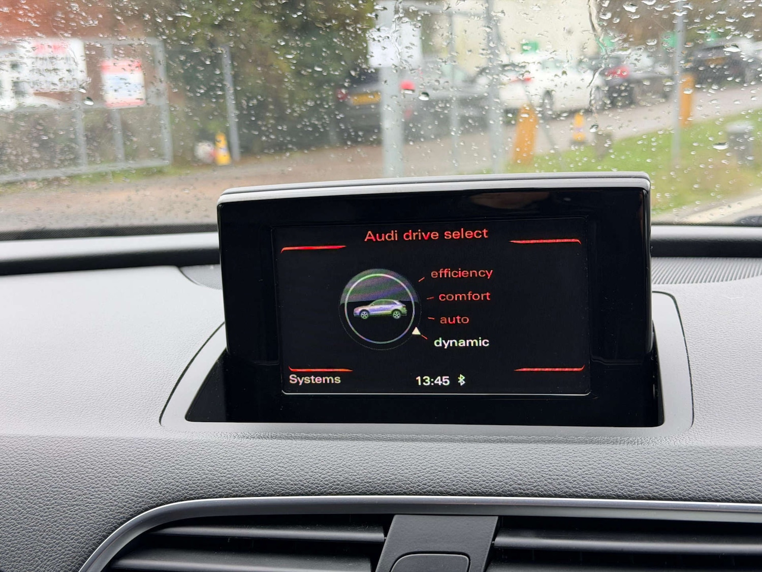 Used Audi Q3 2018 for sale - 77437550: Photo 65