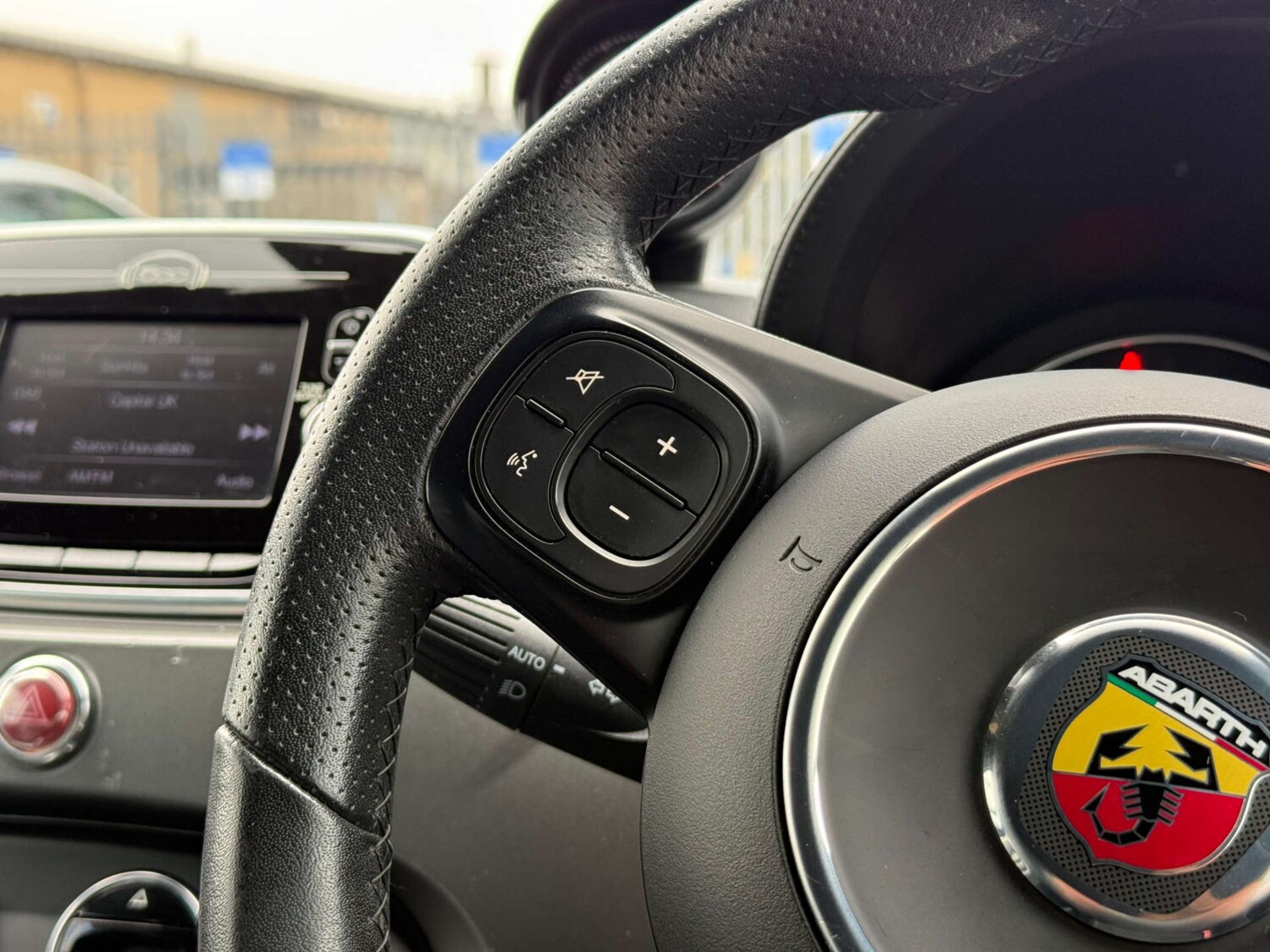 Used Fiat 500 2017 for sale - 77609474: Photo 28