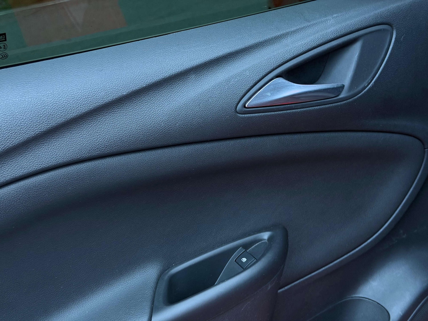 Used Vauxhall Astra 2018 for sale - 77437640: Photo 41