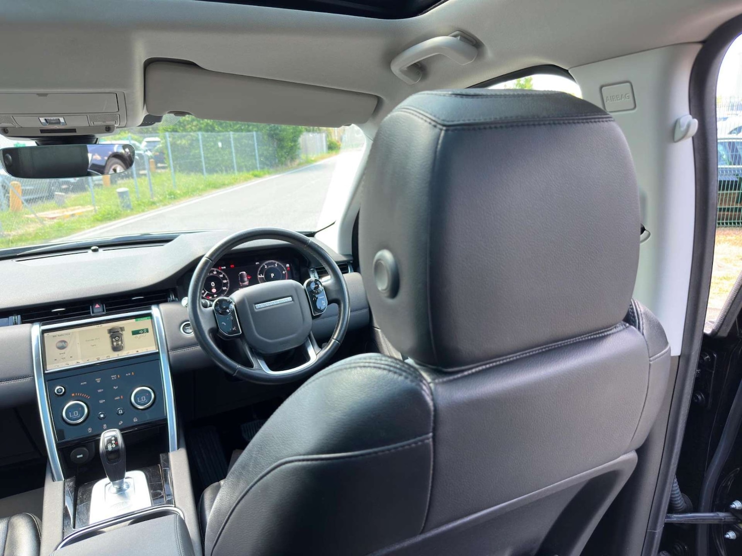 Used Land Rover Discovery Sport 2020 for sale - 77437696: Photo 31