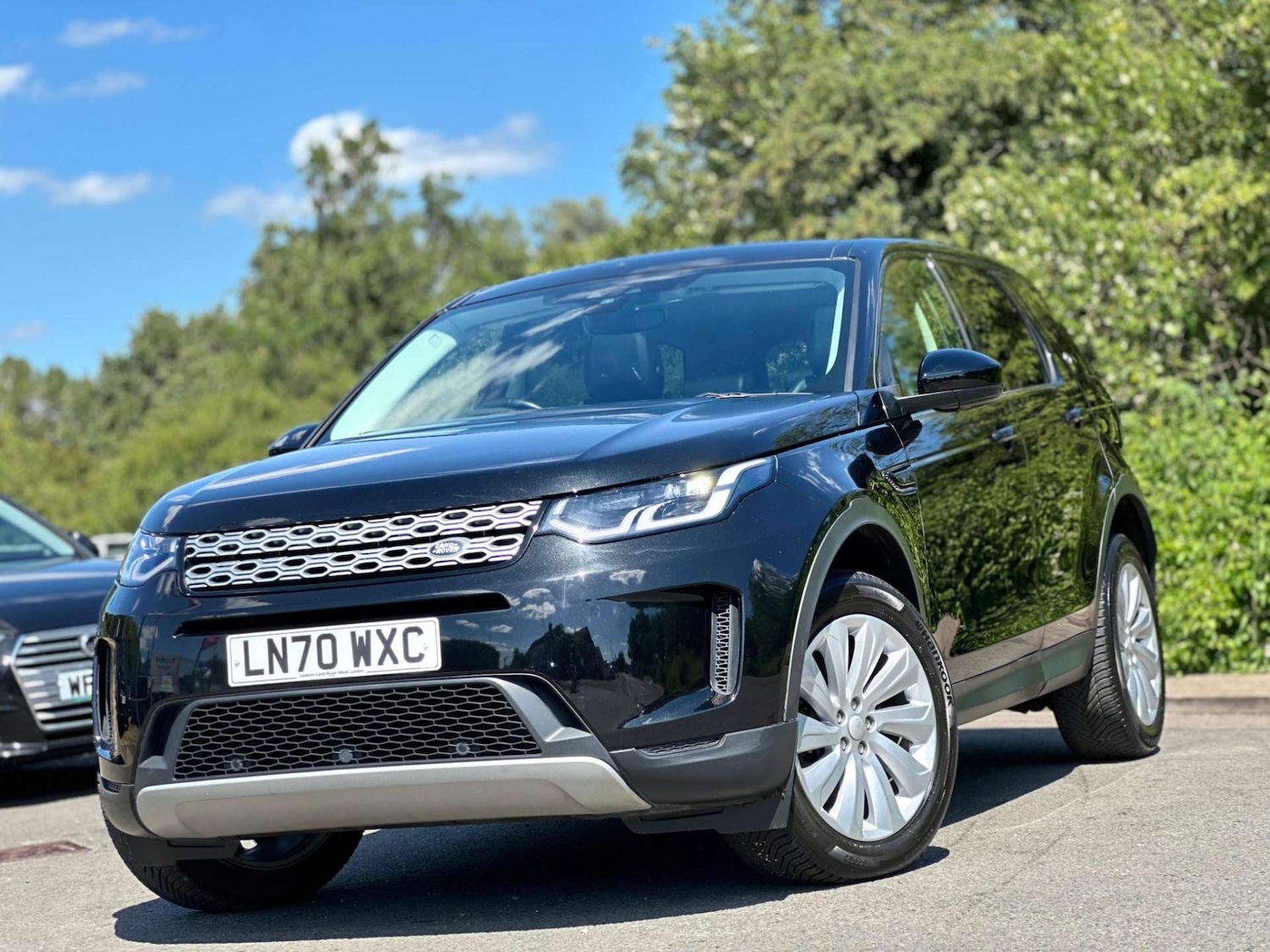 Used Land Rover Discovery Sport 2020 for sale - 77437696: Photo 4