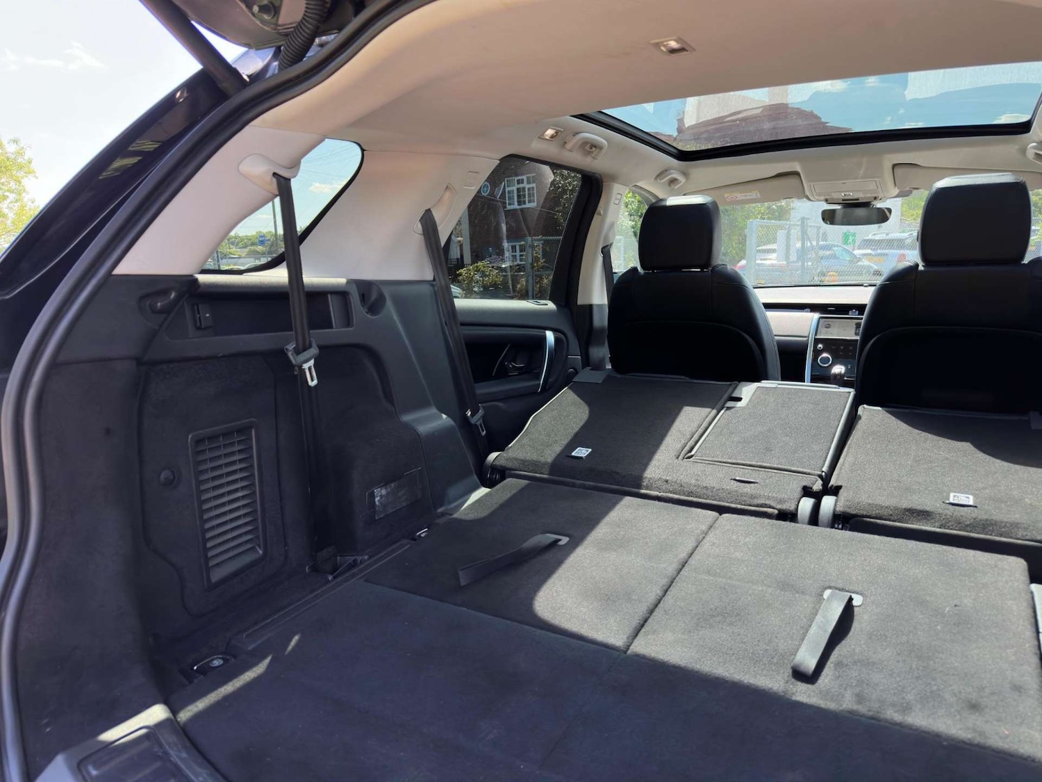 Used Land Rover Discovery Sport 2020 for sale - 77437696: Photo 42