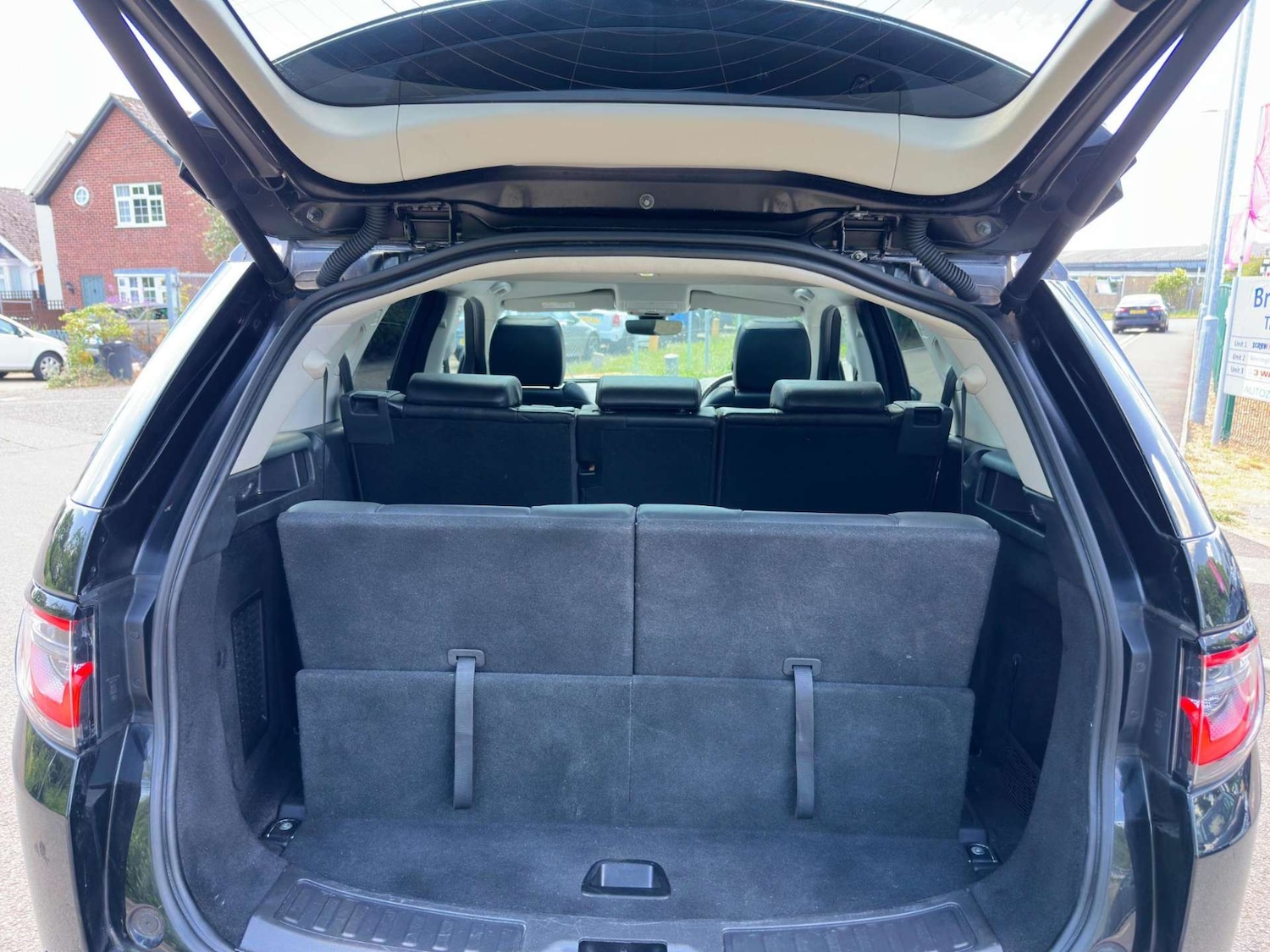 Used Land Rover Discovery Sport 2020 for sale - 77437696: Photo 80