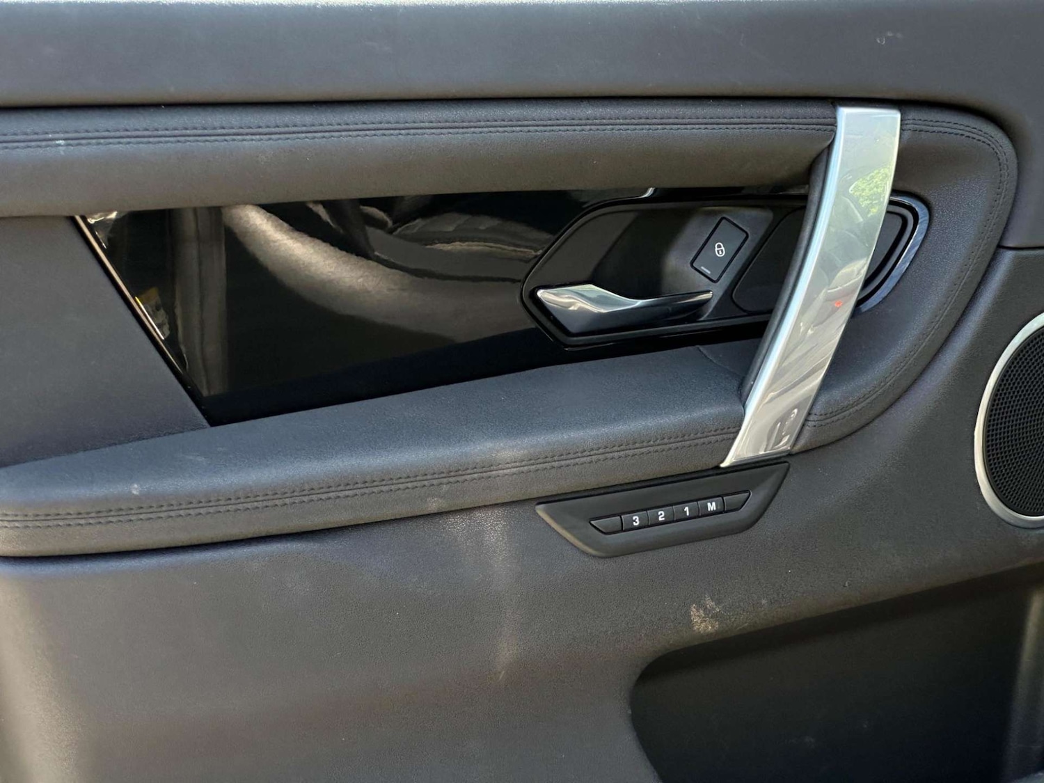 Used Land Rover Discovery Sport 2020 for sale - 77437696: Photo 95