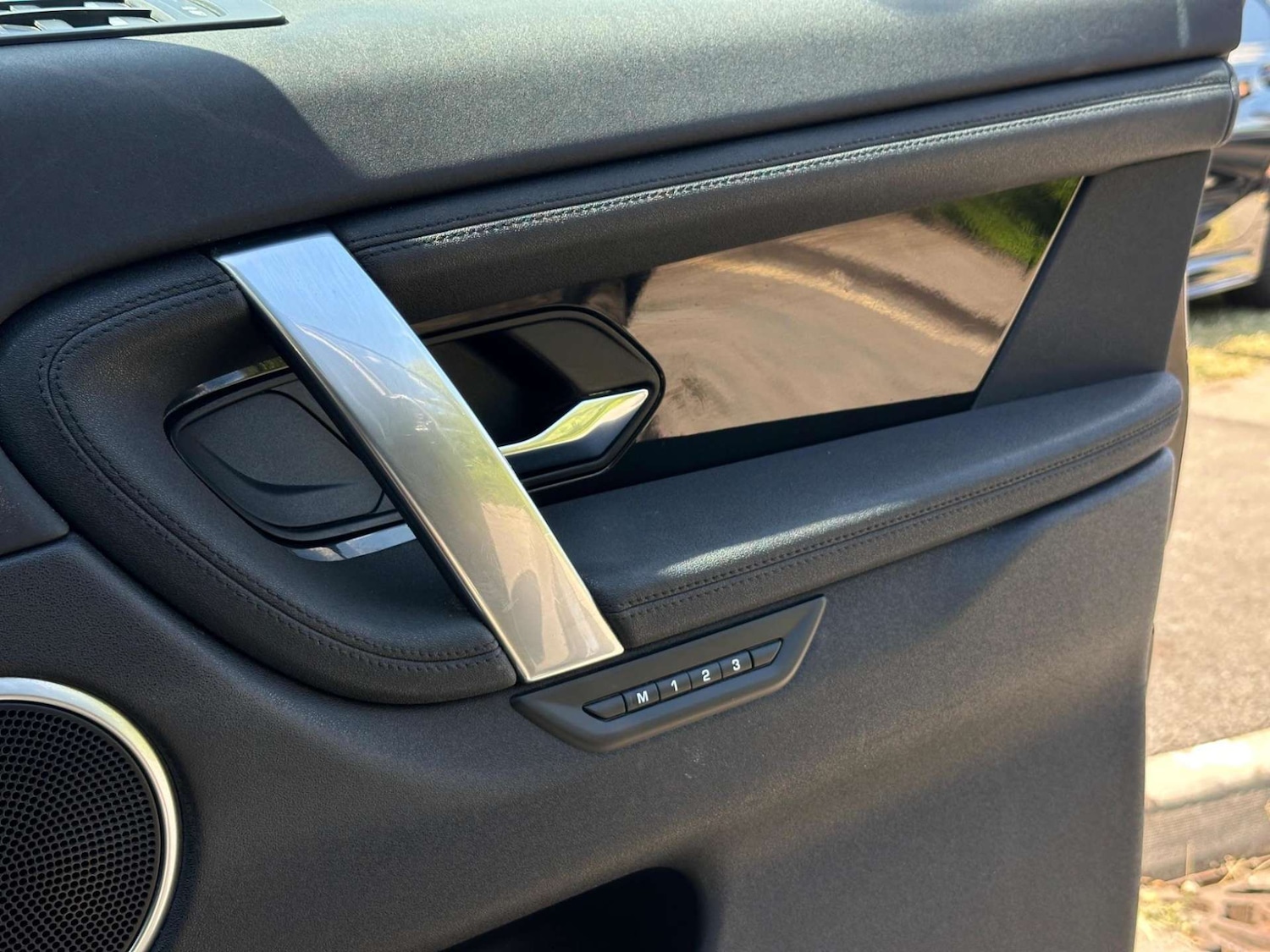 Used Land Rover Discovery Sport 2020 for sale - 77437696: Photo 98