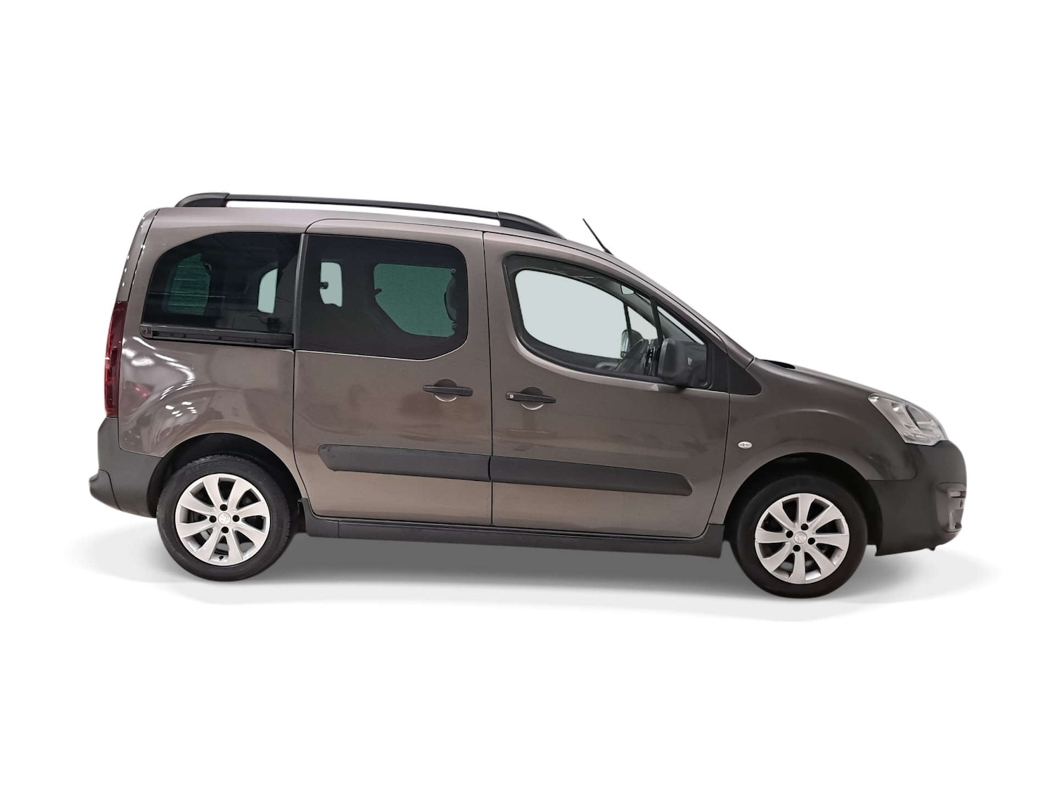 Used Peugeot Partner Tepee 2018 for sale - 77437436: Photo 2